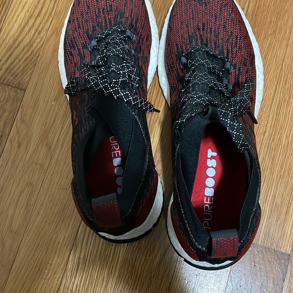 Adidas PureBoost - Picture 2 of 3